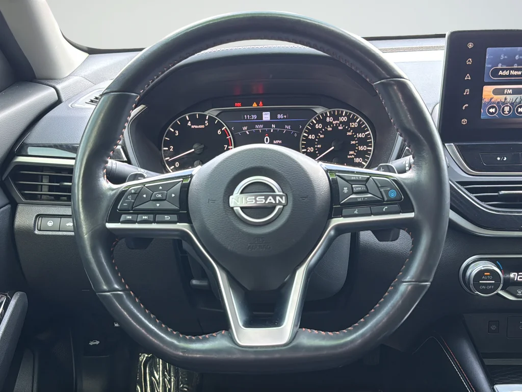 Used 2023 White Nissan 2.0 SR image 30