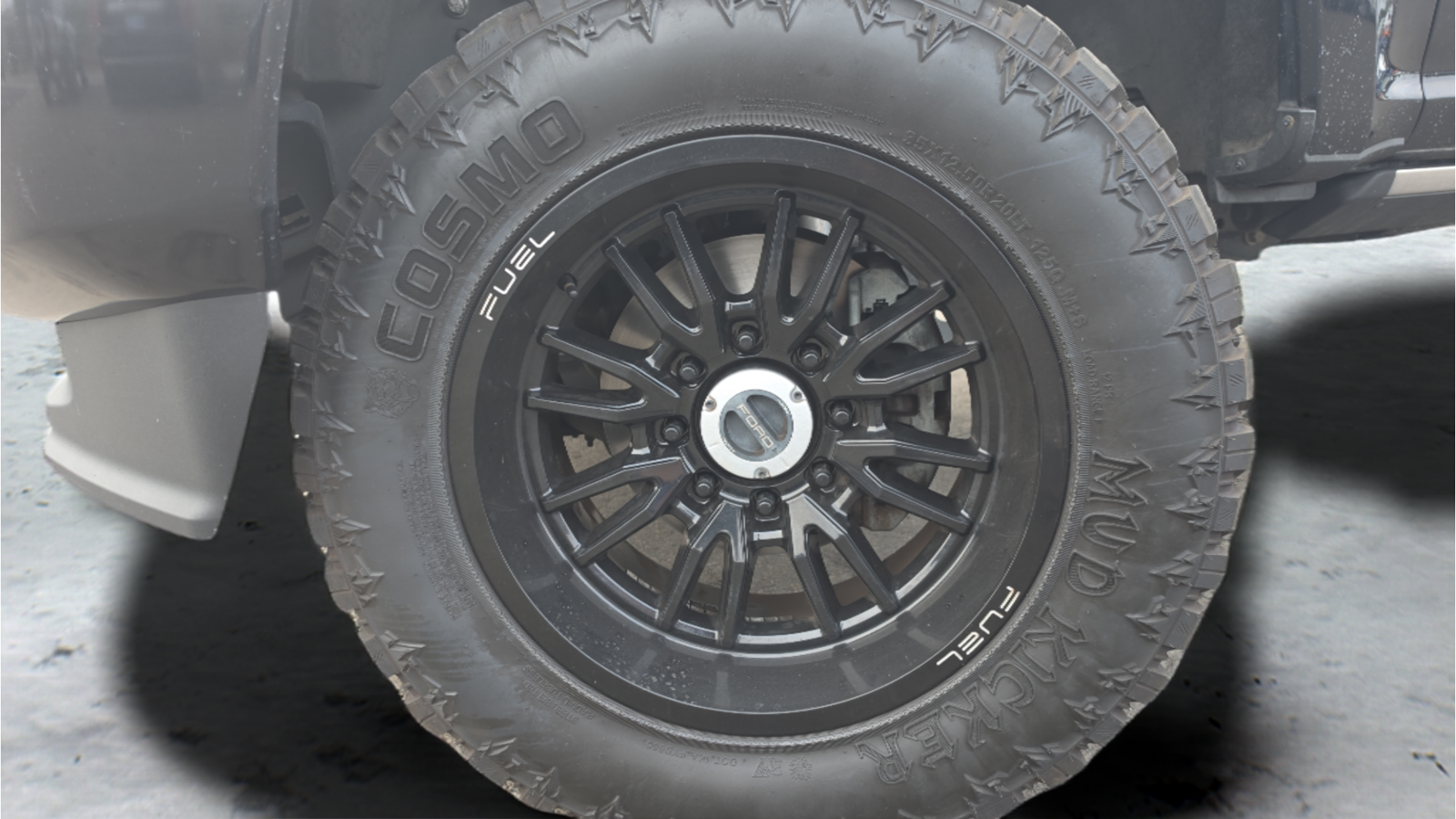 Used 2022 Agate Black Metallic Ford Platinum image 13