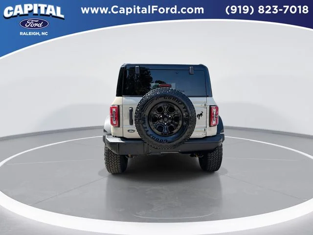 Used 2025 Beige Ford Badlands image 7