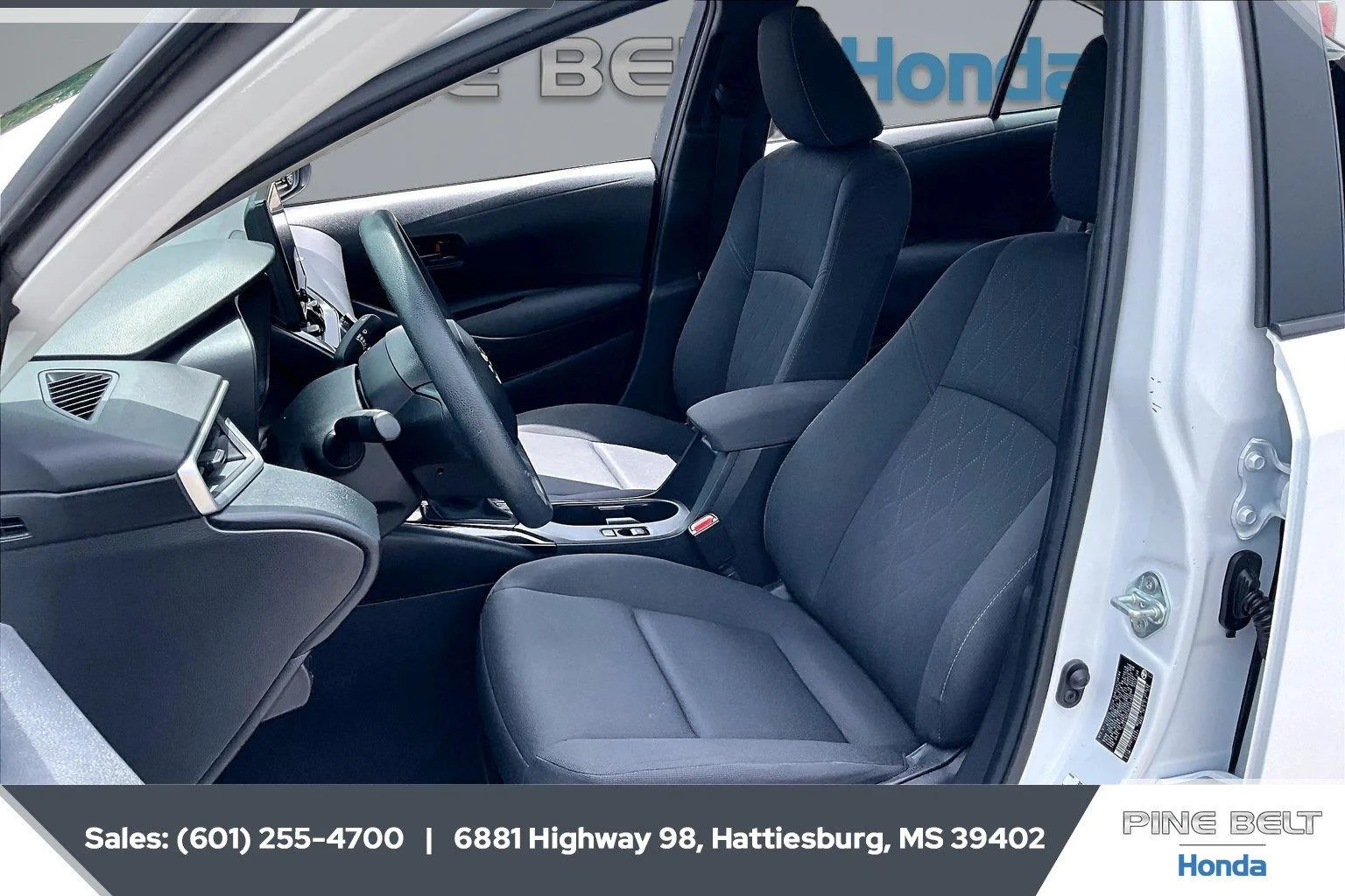 Used 2024 Ice Cap Toyota LE image 18