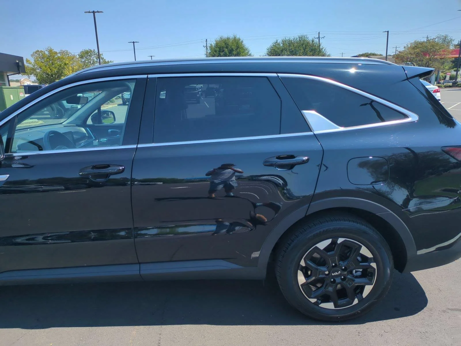 Used 2025 Ebony Black Kia S image 27