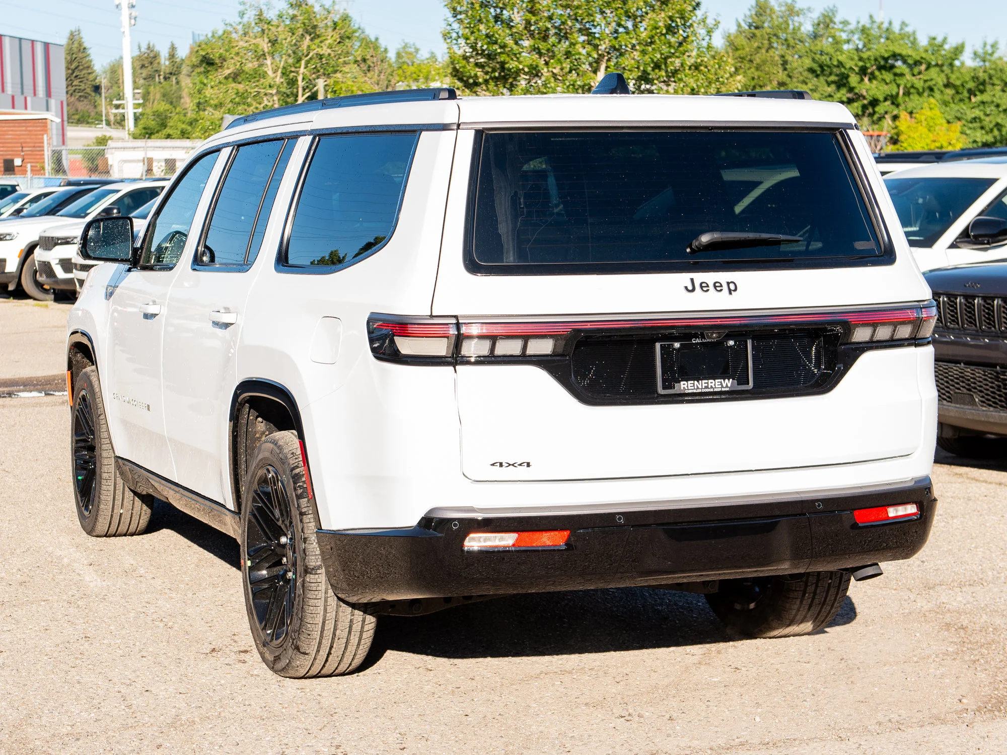 New 2026 White Jeep Limited Reserve* image 4