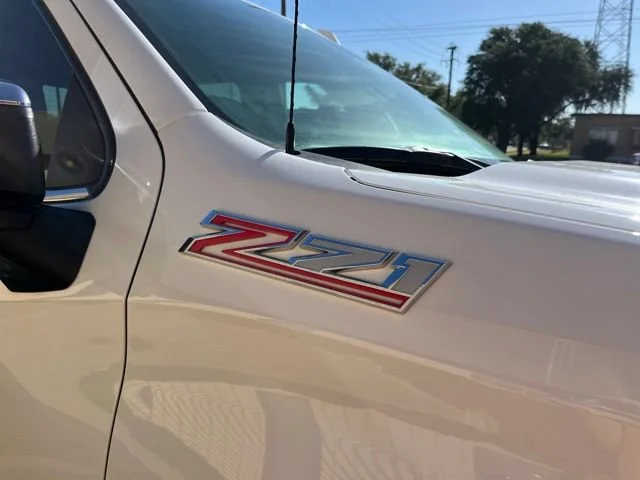 2024 Chevrolet Silverado 1500 LTZ - Photo 9