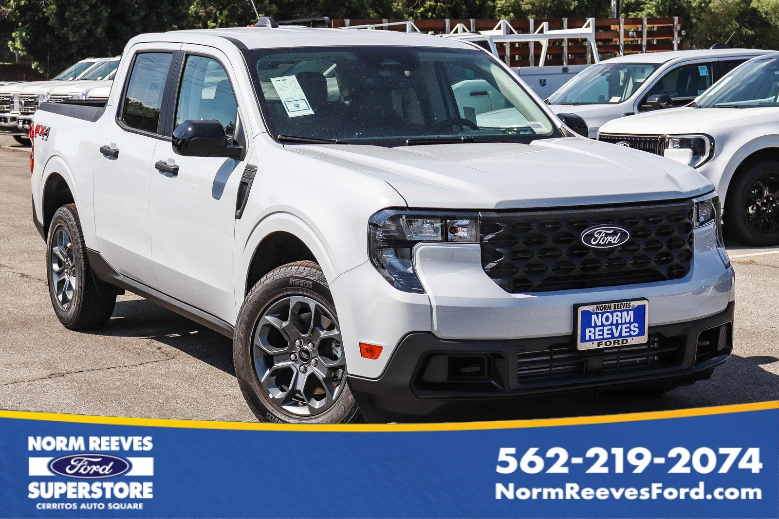 New 2025 White Metallic Ford XLT image 1