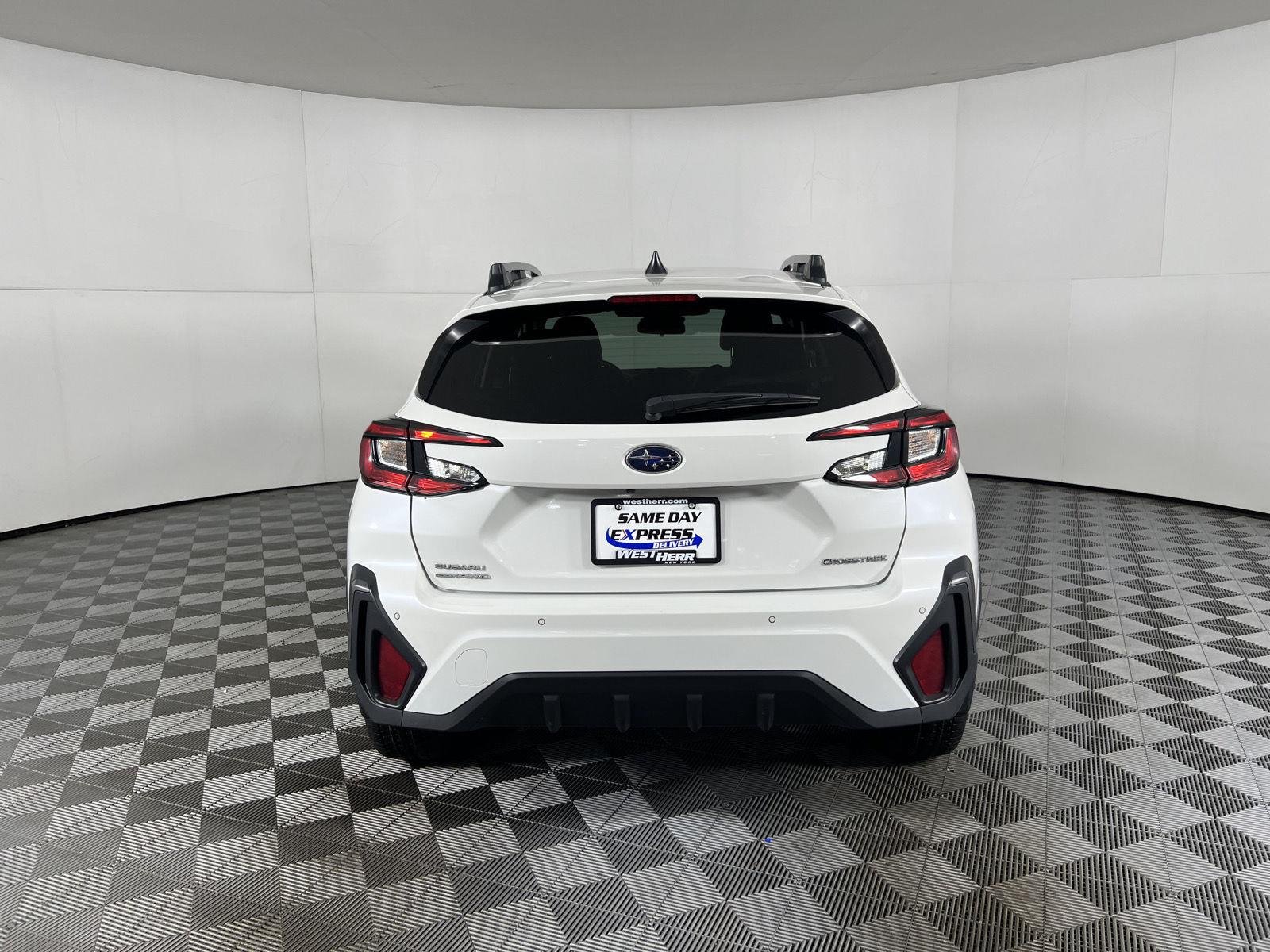 Used 2024 Crystal White Pearl Subaru Limited image 45