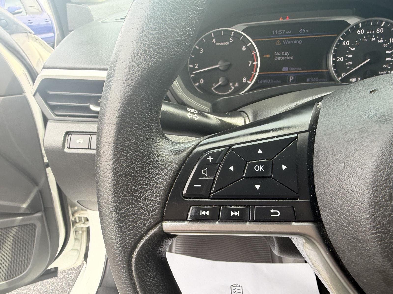 Used 2020 Glacier White Nissan 2.5 S image 21