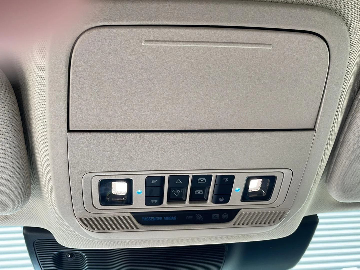 Certified Used 2023 Star White Metallic Tri-Coat Ford Limited image 19