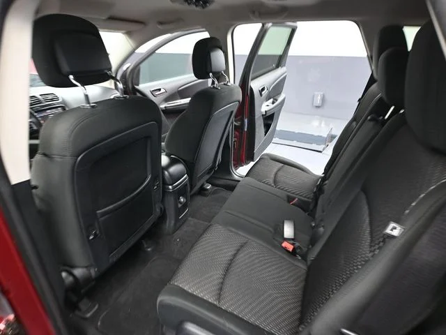 2011 Dodge Journey Mainstreet - Photo 35
