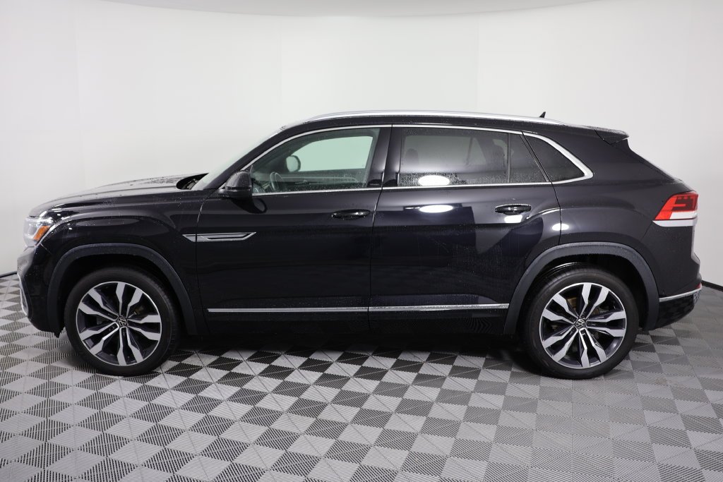 Used 2021 Black Volkswagen 3.6L V6 SEL Premium R-Line image 5
