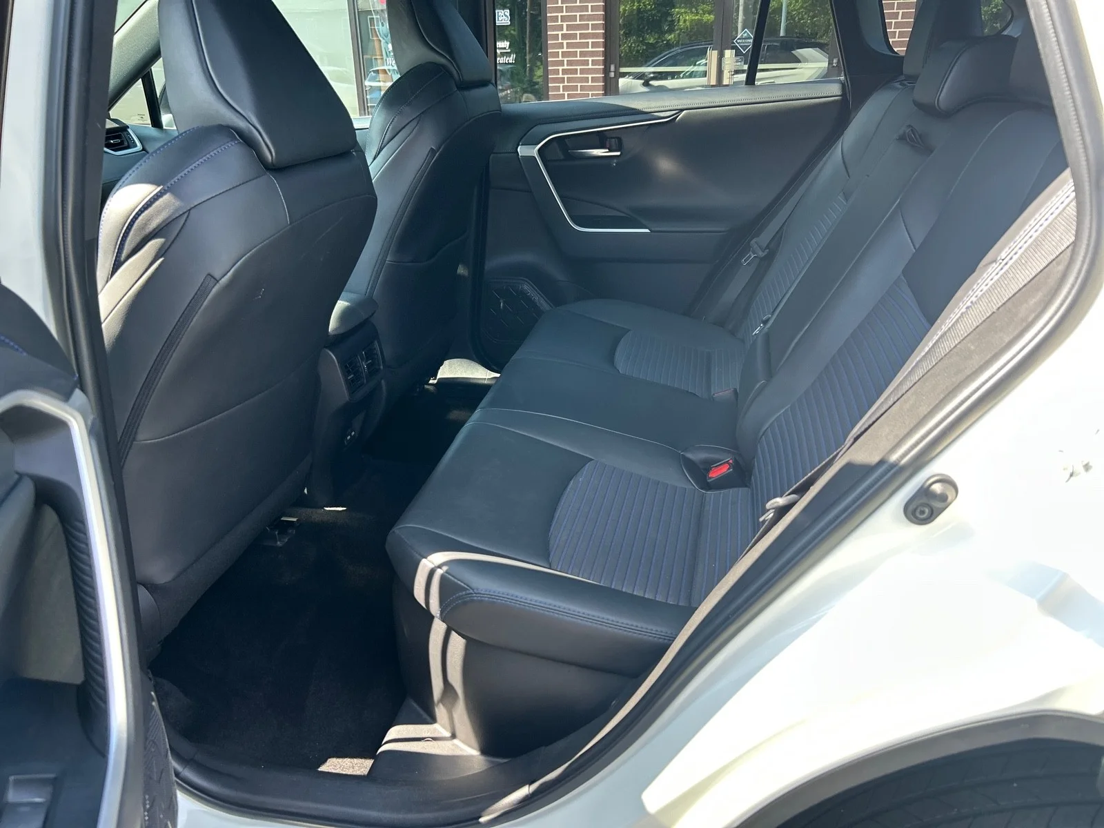 Used 2022 WHITE Toyota Hybrid XSE image 13