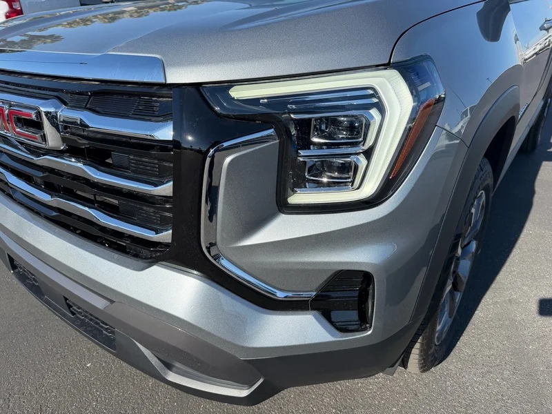 New 2027 Sterling Metallic GMC Elevation image 21