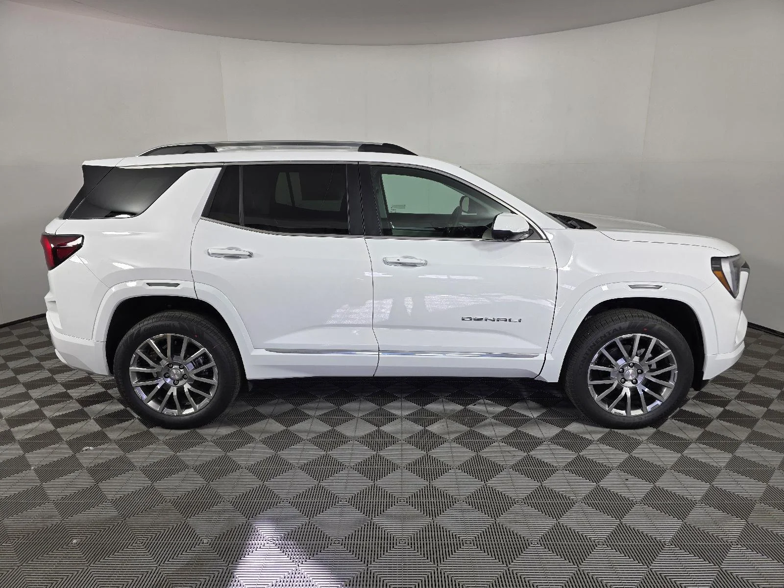 New 2026 Summit White GMC Denali image 9