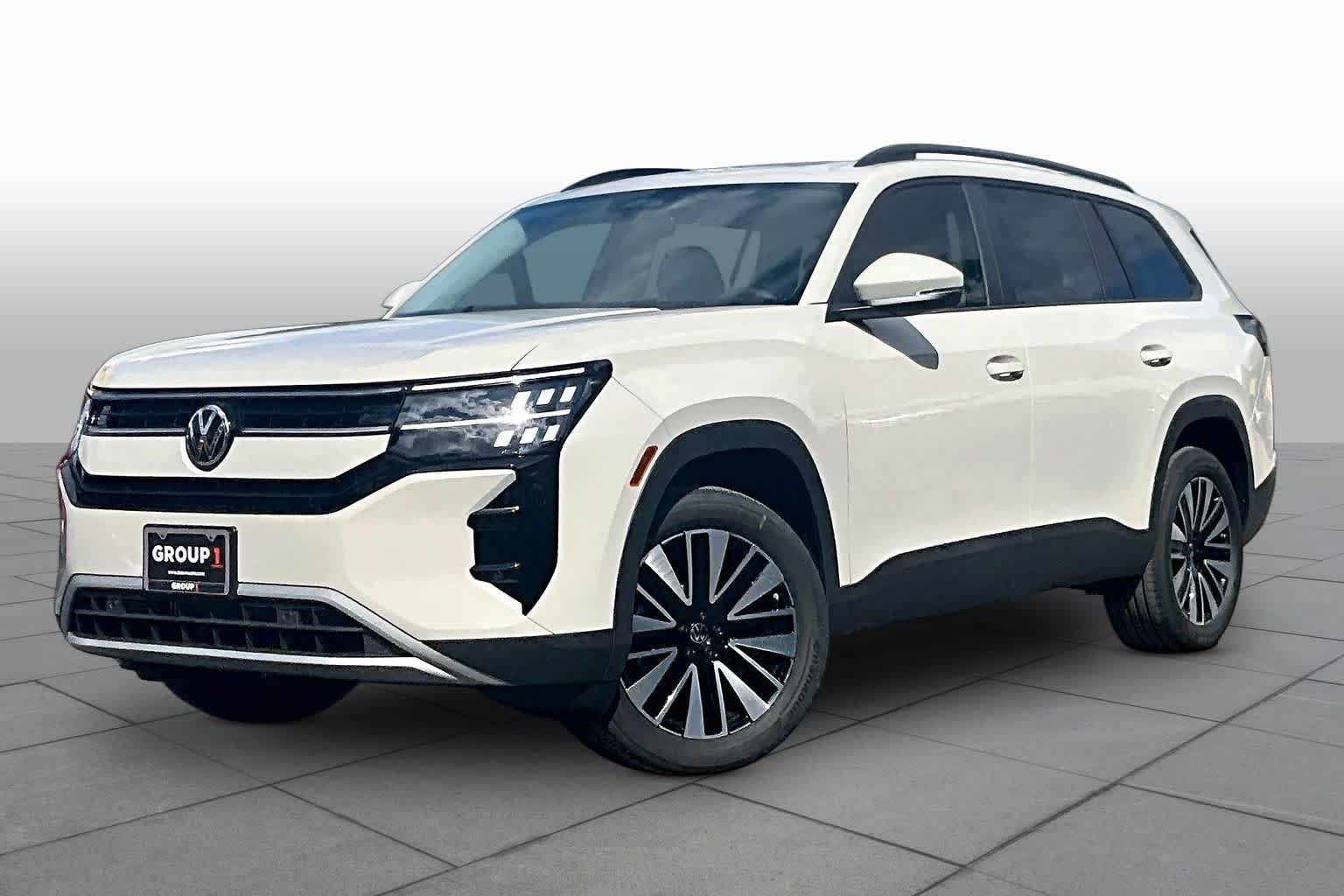 2027 Volkswagen Atlas 2.0T SE w/ Technology