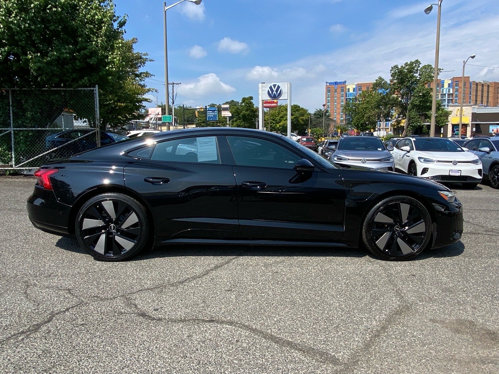Used 2022 Audi e-tron GT Prestige with VIN WAUEJBFW8N7011155 for sale in Alexandria, VA