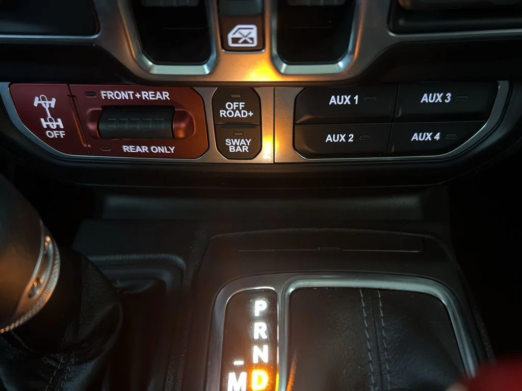 2025 Jeep Gladiator Rubicon - Photo 35