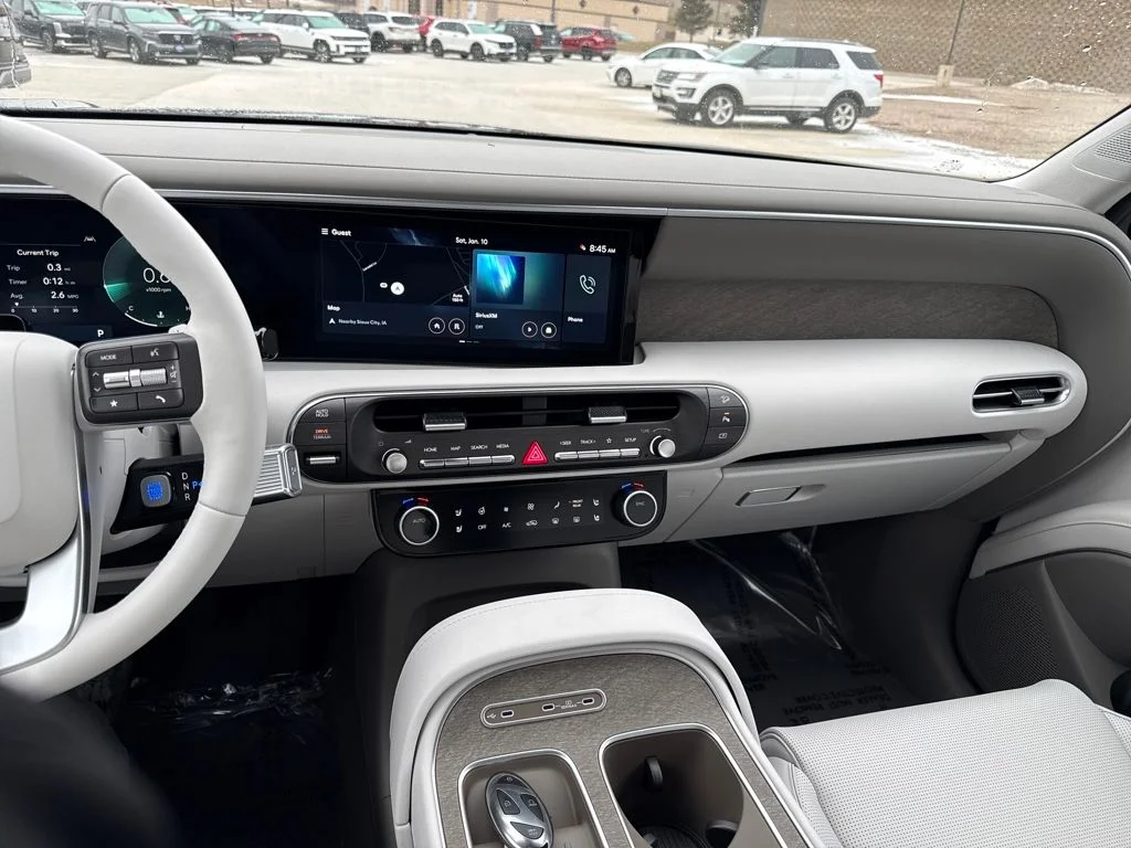 New 2026 Gray Hyundai SEL Premium image 17