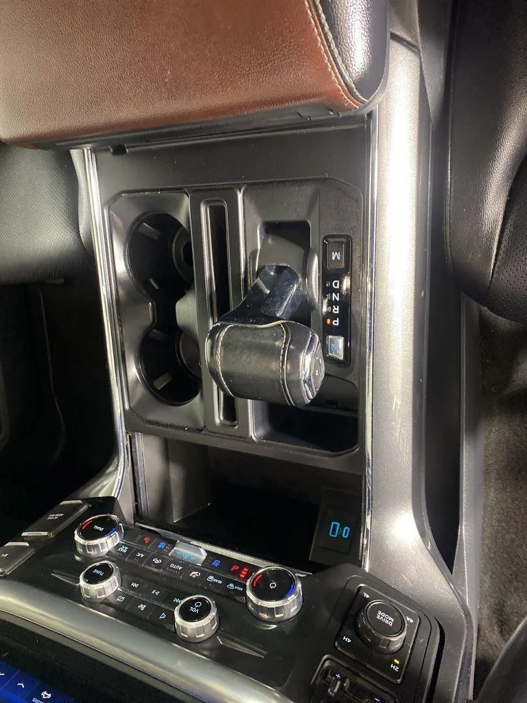 Used 2022 Agate Black Ford LARIAT image 27