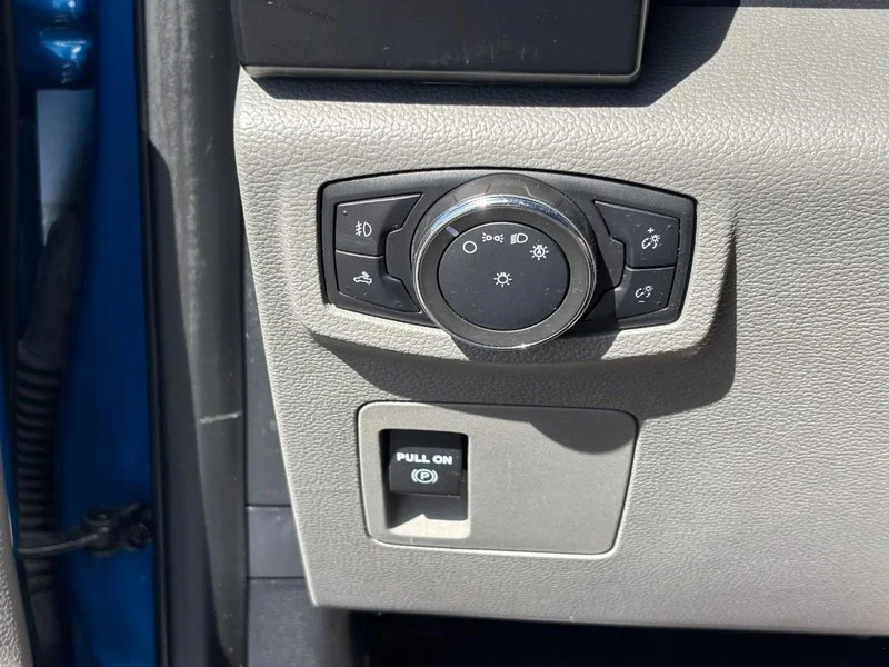 Used 2020 Velocity Blue Metallic Ford XL image 16