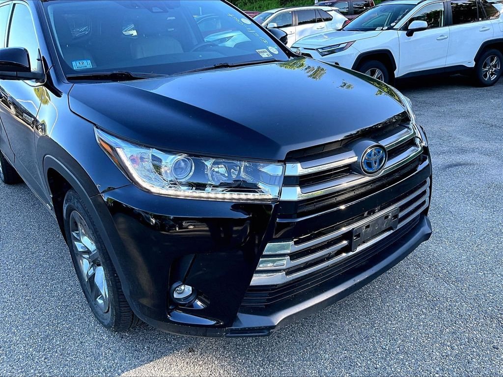 Used 2019 Midnight Black Metallic Toyota Limited Platinum image 8