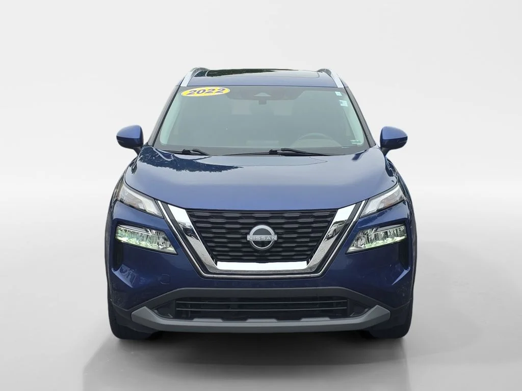 Used 2022 Caspian Blue Metallic Nissan SV image 3