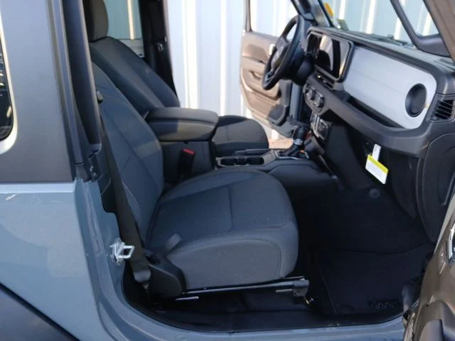 New 2026 Anvil Clear-Coat Exterior Paint Jeep Sport S image 16