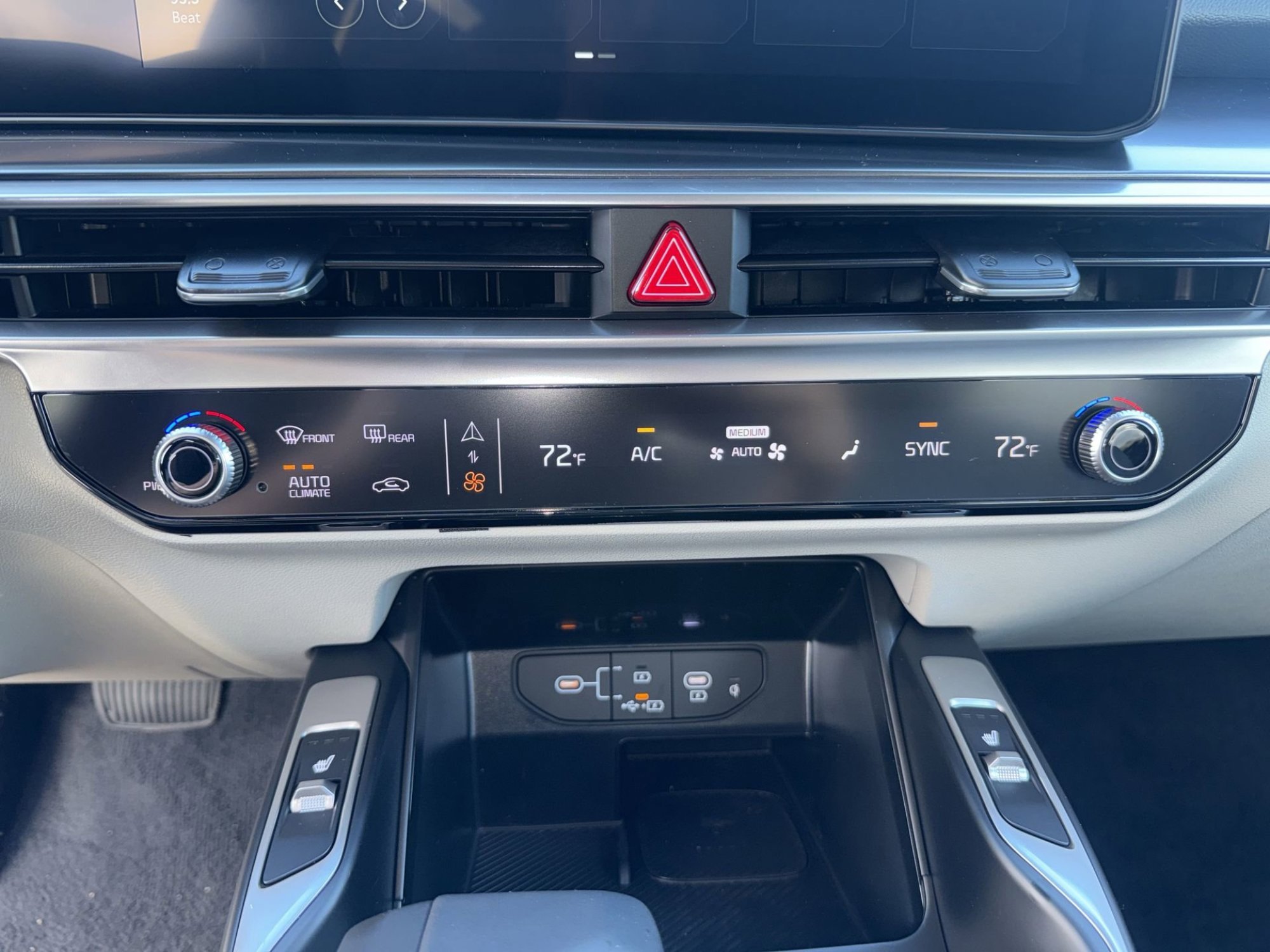 New 2026 Wolf Gray Kia S image 20