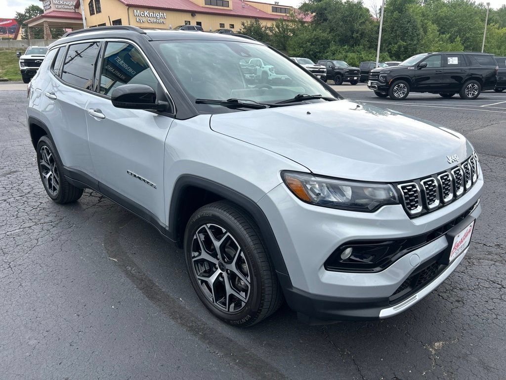 Used 2025 Silver Jeep Limited 4x4 image 3