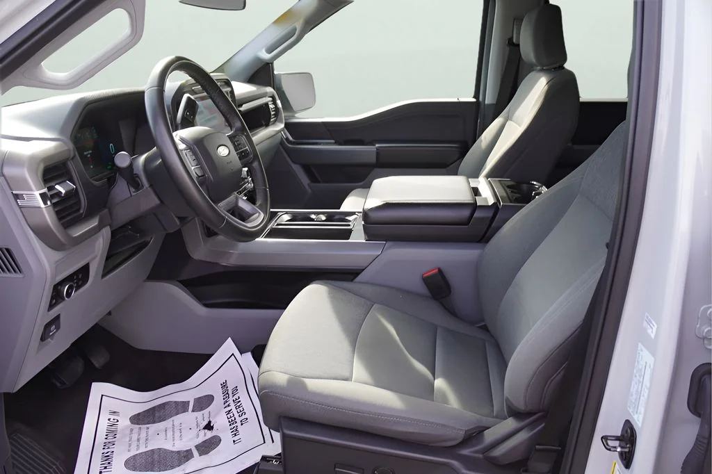 Used 2024 Avalanche Ford XLT image 18