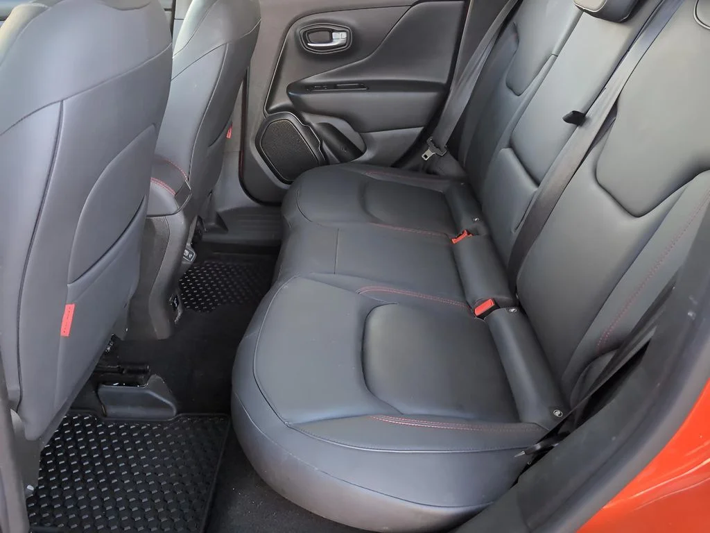 Used 2021 Omaha Orange Clearcoat Jeep Trailhawk image 26