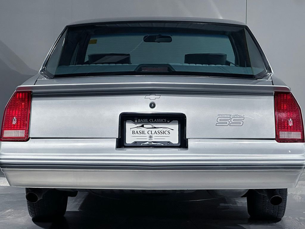 Used 1987 Gray Chevrolet  image 29