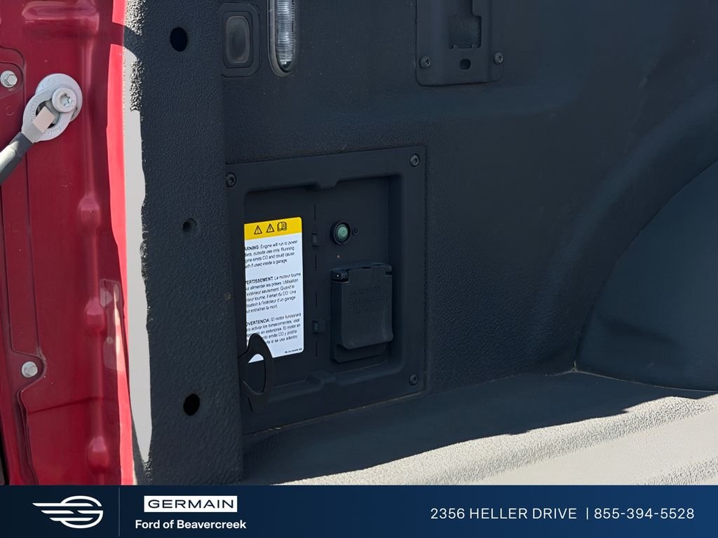 Used 2021  Ford Lariat image 27