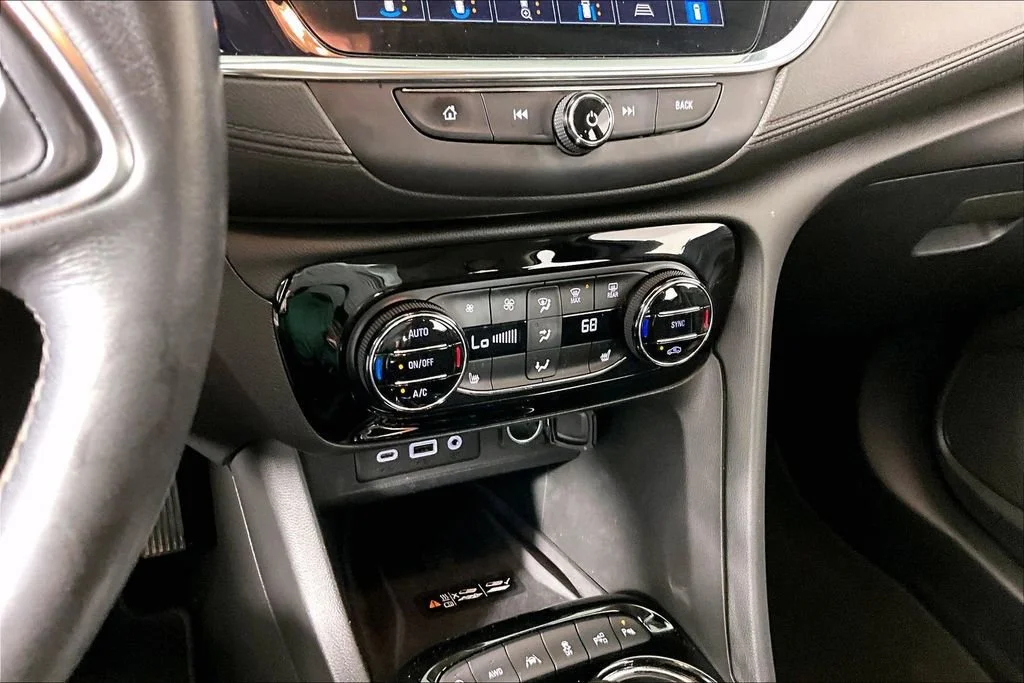 Certified Used 2022 White Frost Tricoat Buick Essence image 14