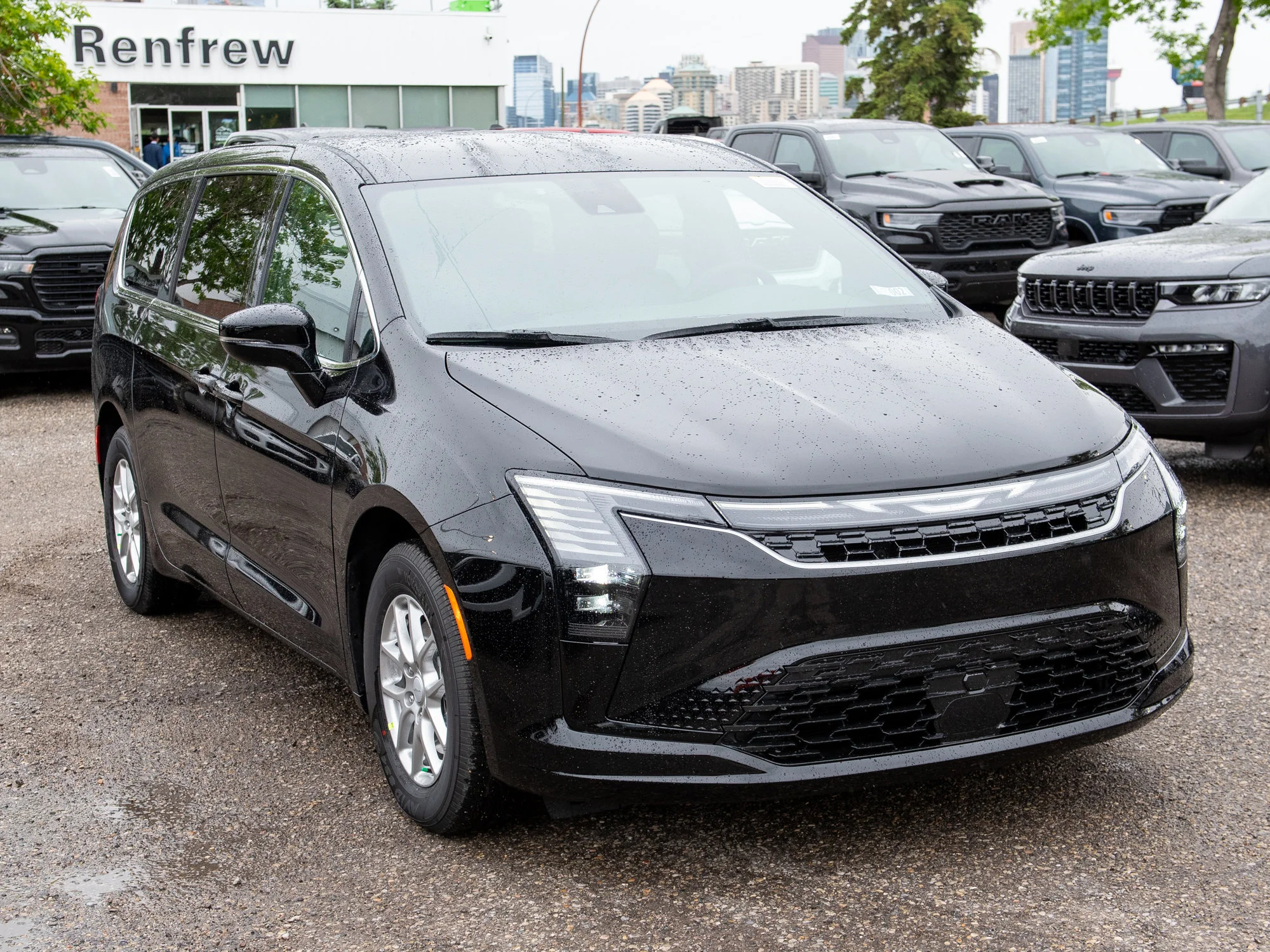 New 2027 Black Chrysler Select* image 6