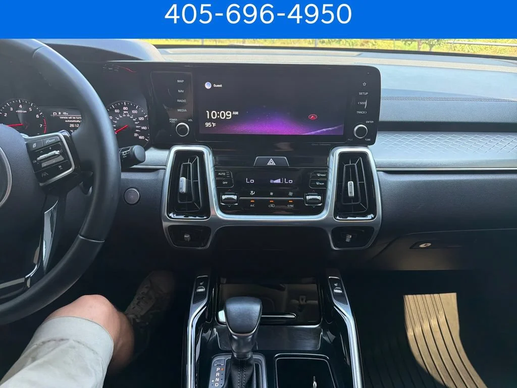 Pre-Owned 2021 Kia Sorento SX
