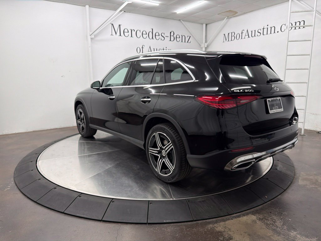 New 2027 Black Mercedes-Benz GLC 300 image 36