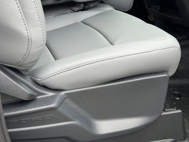 New 2026 Oxford White Ford XL image 12