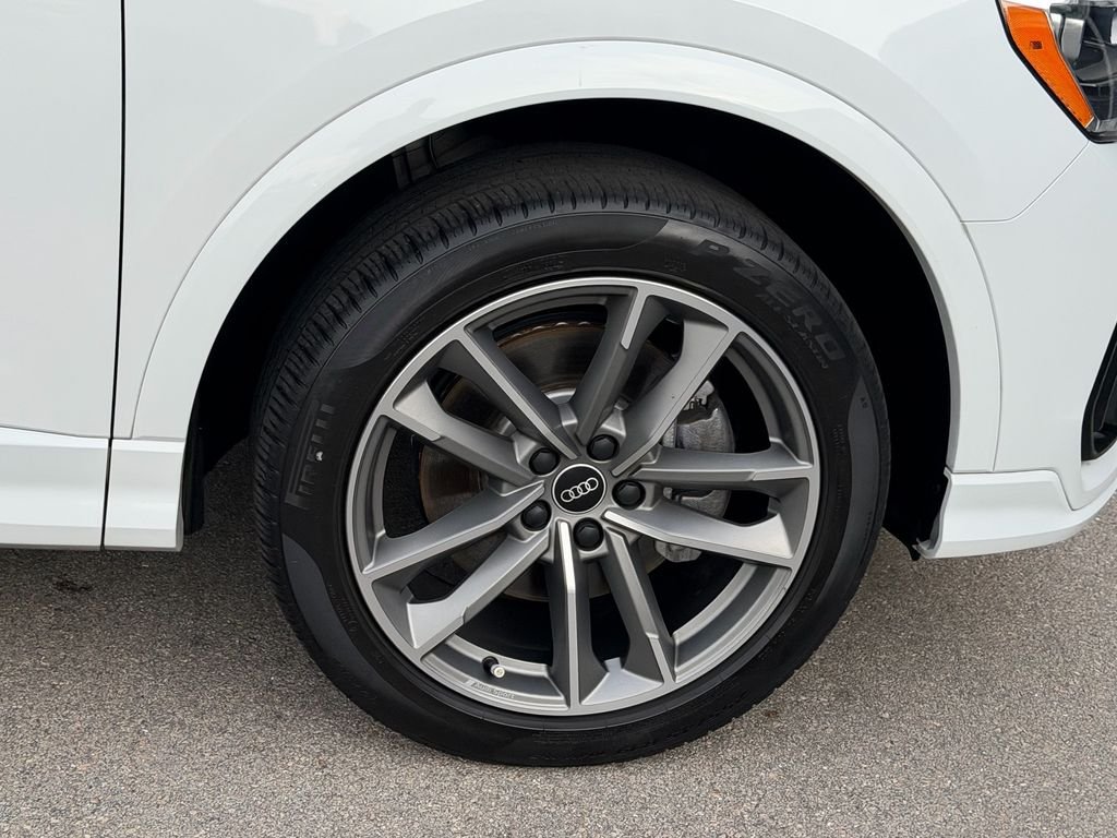 Used 2022 White Audi Premium image 9