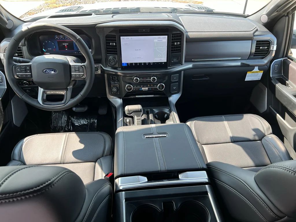 New 2026 Star White Metallic Tri-Coat Ford Platinum® image 2