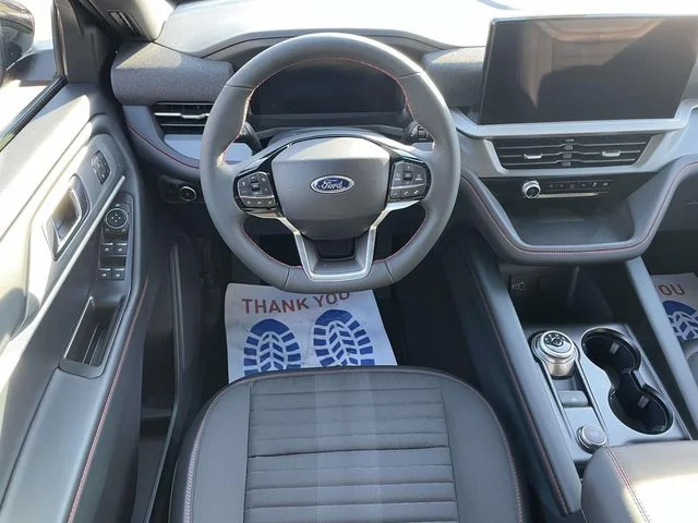 New 2026 Rapid Red Metallic Tinted Clearcoat Ford ST-Line image 13