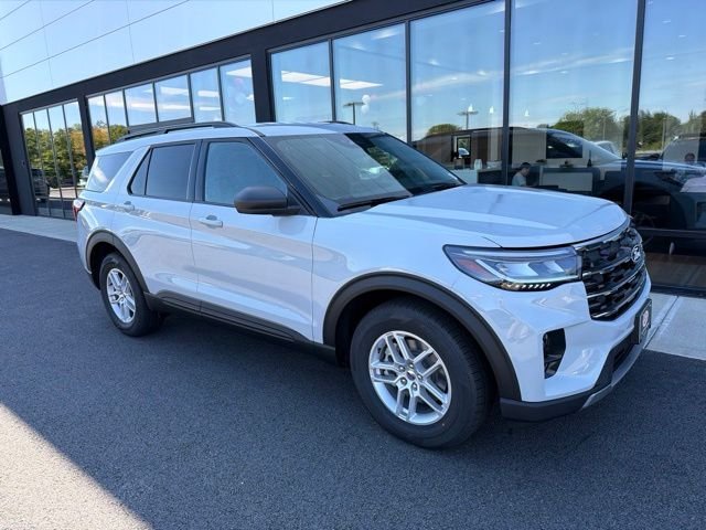 New 2027 Gray Ford 4DR 4WD ACTIVE image 1