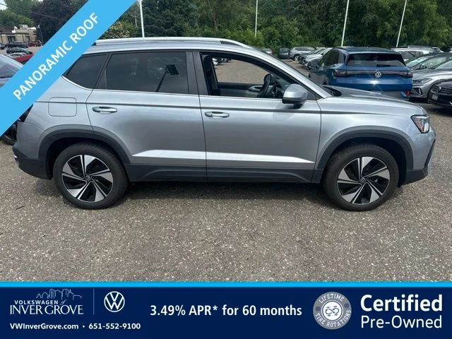 Certified 2025 Volkswagen Taos SE with VIN 3VVVC7B21SM008825 for sale in Inver Grove Heights, Minnesota