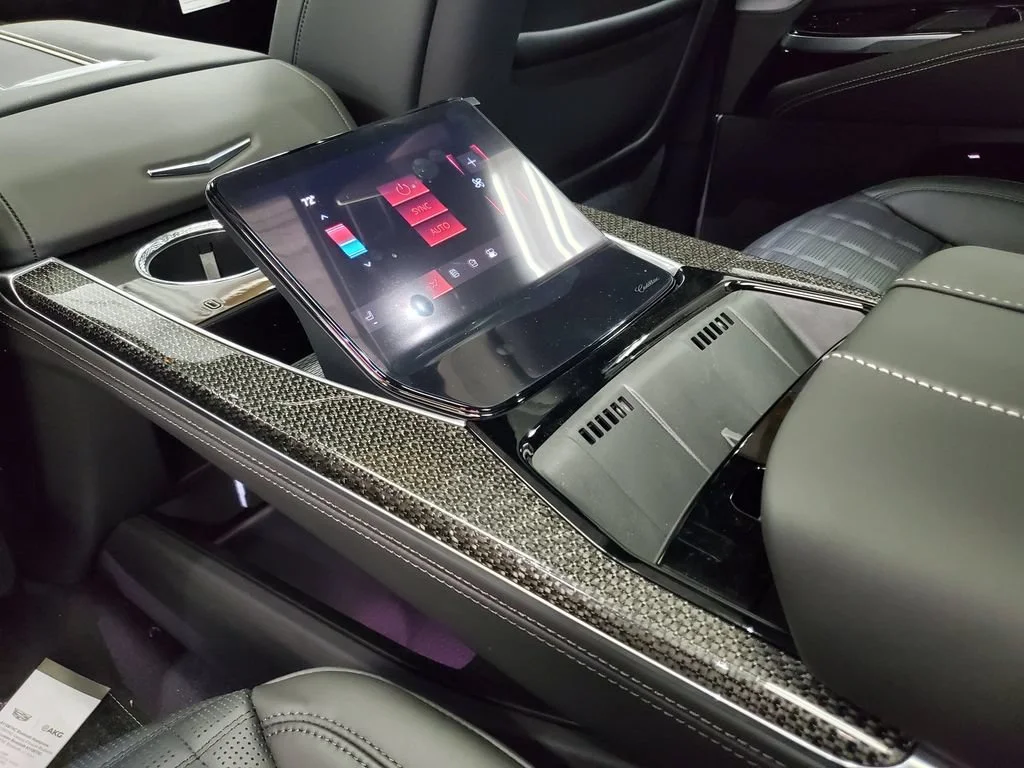 2026 Cadillac Escalade V-Series - Photo 39