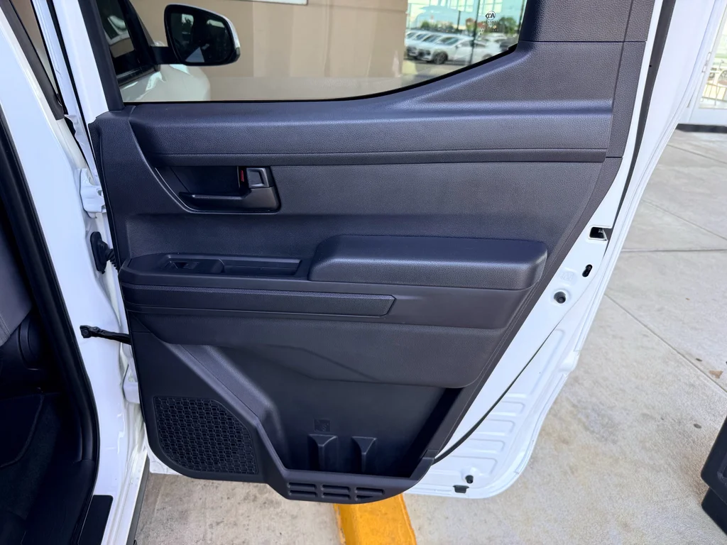 Used 2025 Ice Cap Toyota SR5 image 24