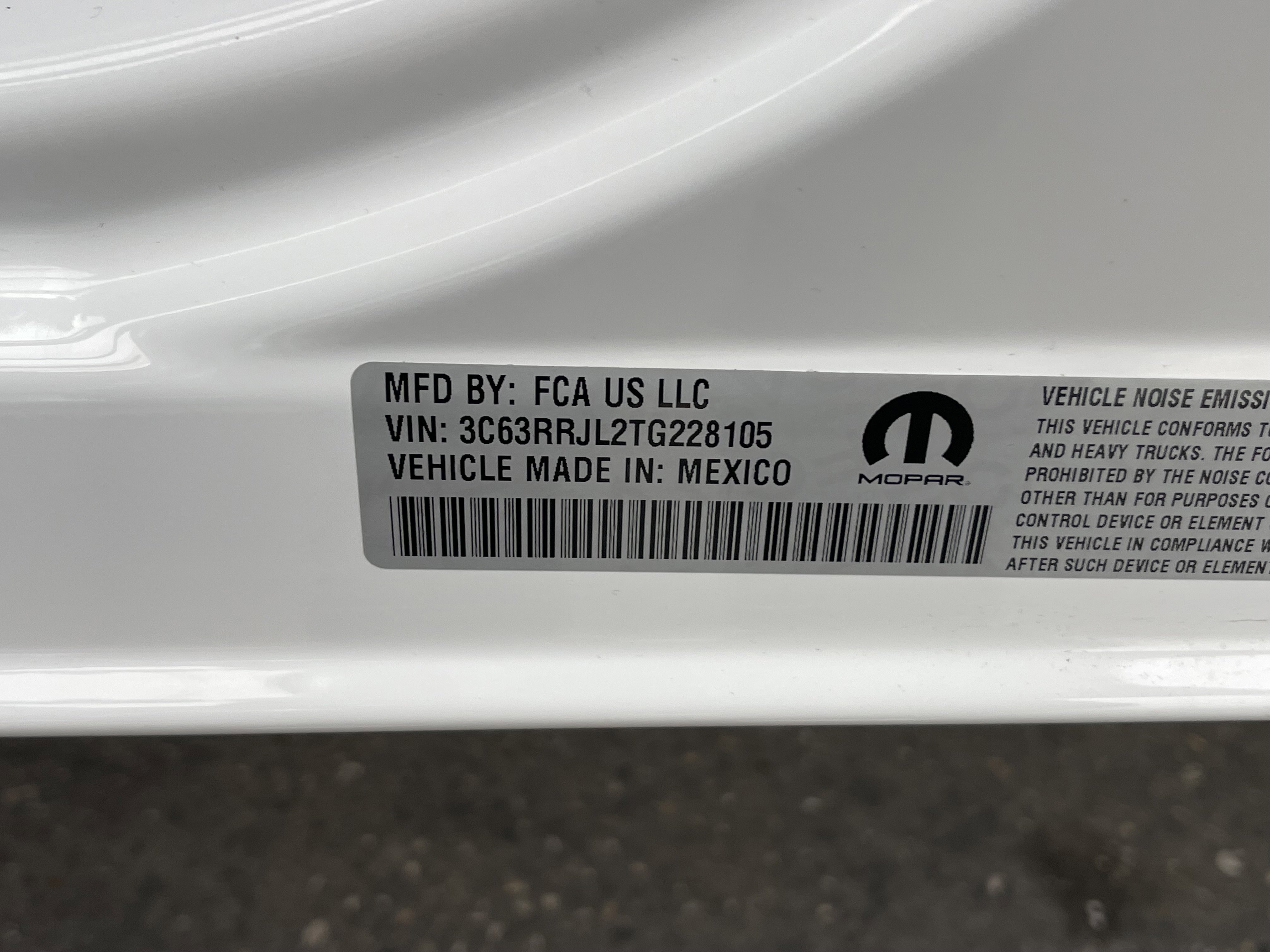 New 2026 Bright White Clear-Coat Exterior Paint RAM Laramie image 39