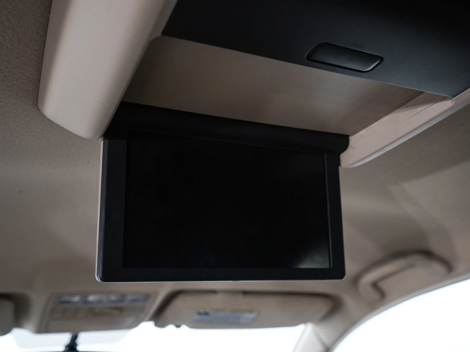 Used 2009 Black Toyota wagon 4d image 16