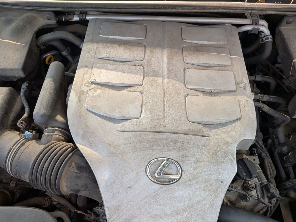 Used 2010 White Lexus 460 Premium image 13