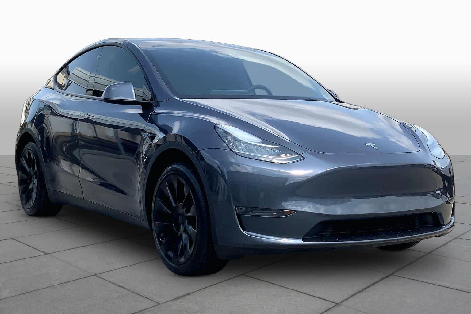Used 2023 Tesla Model Y Long Range with VIN 7SAYGDEEXPA109975 for sale in Houston, TX