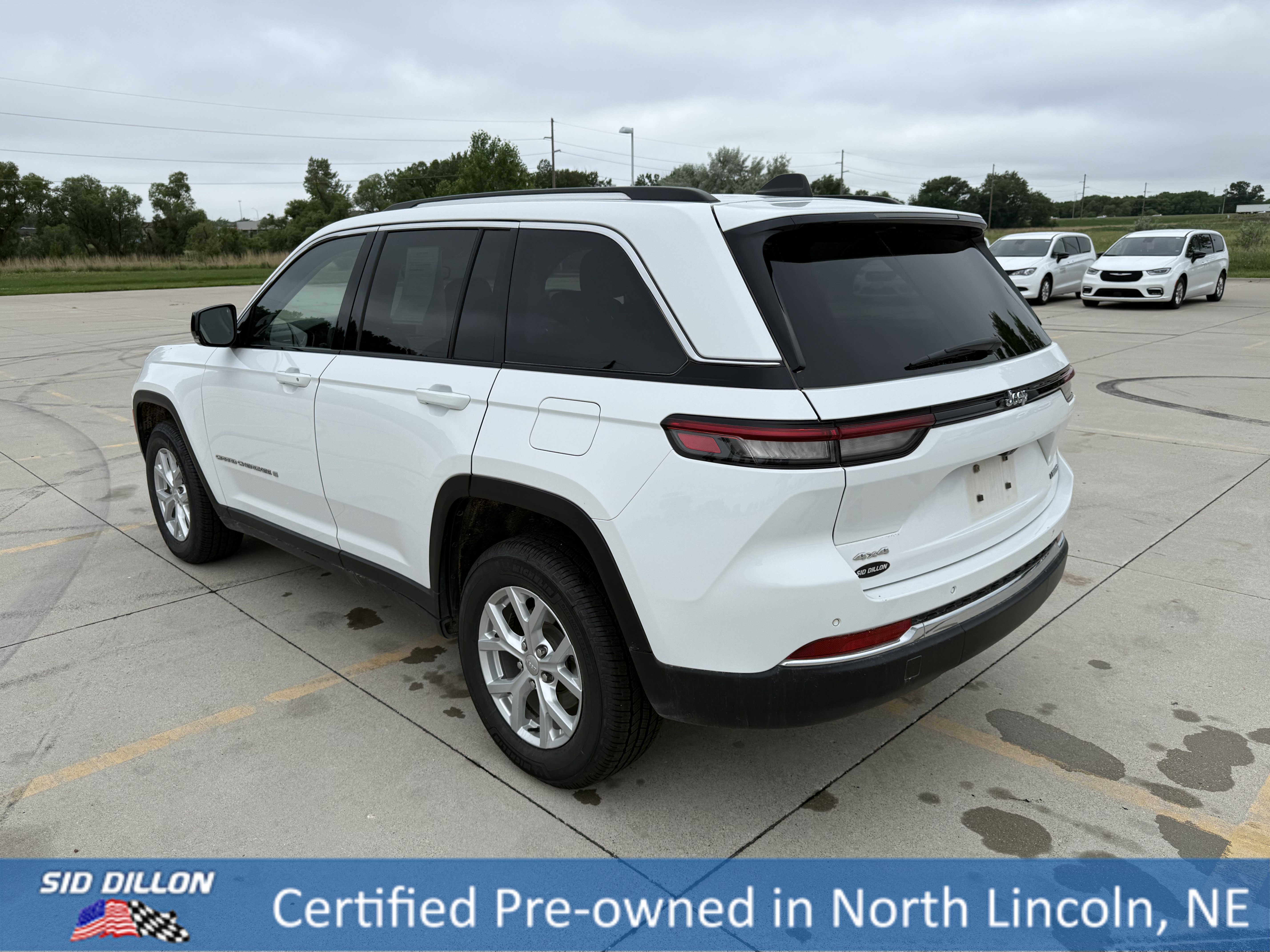 Used 2023 Bright White Clearcoat Jeep Limited image 7