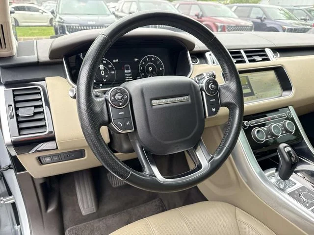 Used 2017 Silver Land Rover 3.0L V6 Supercharged HSE image 2