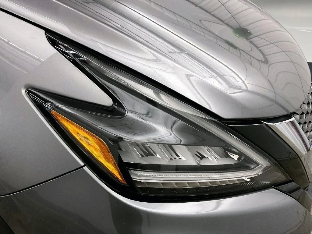 Used 2022 Gray Nissan SL image 34